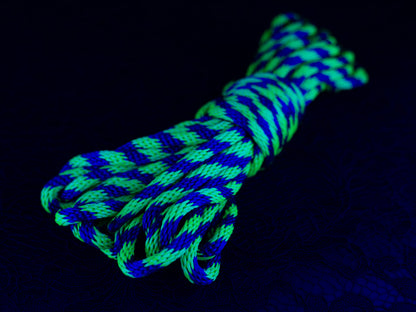 Villainous - Blacklight/UV Nylon Bondage Rope 1/4" 6mm